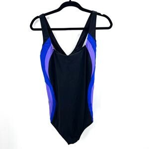 Lands End Athletic Bust Minimizer Cross Back One Piece Womens Bathing Suit